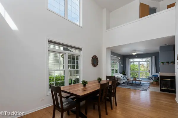 2140 Ashley CT, Downers Grove, IL 60515