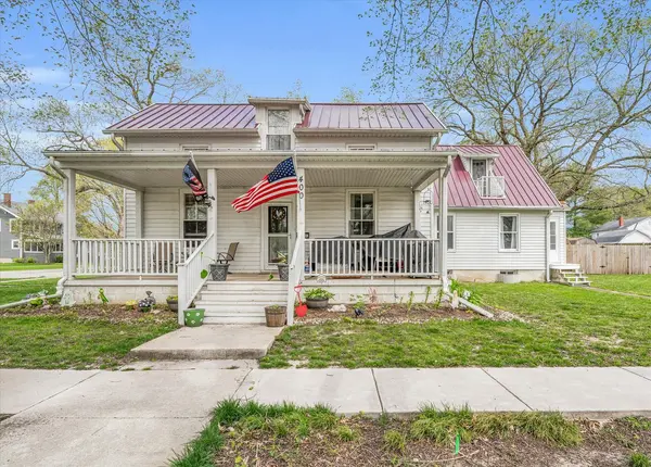 400 S Piatt ST, Bement, IL 61813
