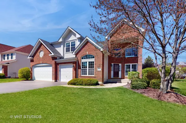 5718 Highland DR, Palatine, IL 60067