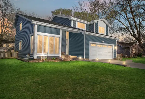 422 S Raddant RD, Batavia, IL 60510