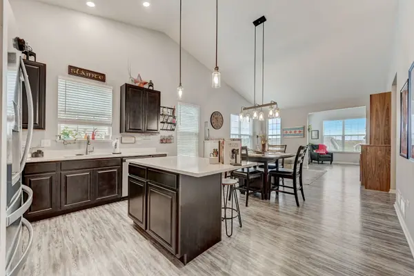 2091 Magenta LN, Algonquin, IL 60102