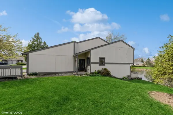116 Honeysuckle CT, Rolling Meadows, IL 60008