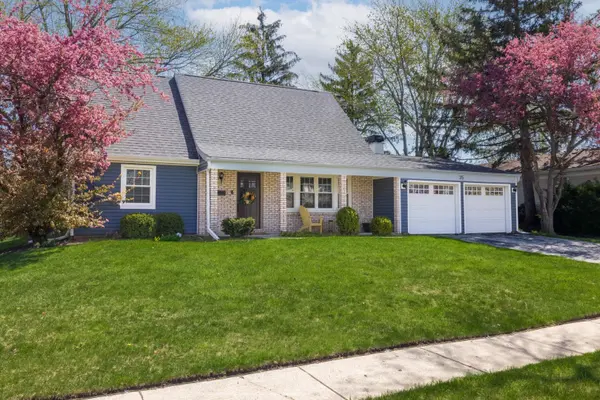 35 CLOVERDALE LN, Schaumburg, IL 60194