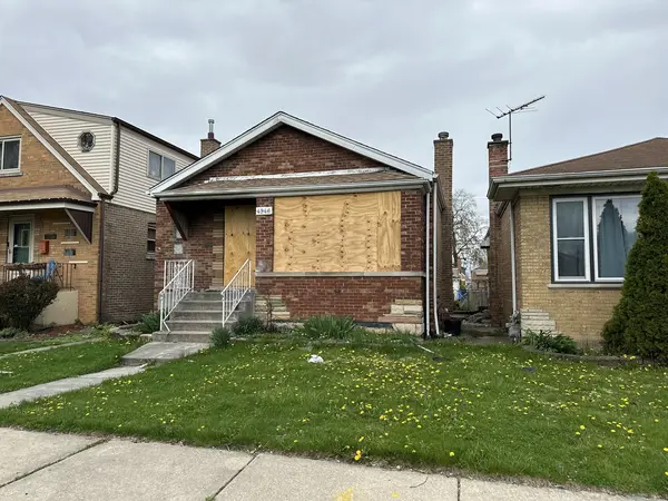 4946 S Leamington AVE, Chicago, IL 60638