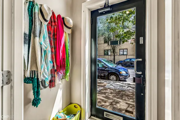 1104 W Leland AVE #1A, Chicago, IL 60640