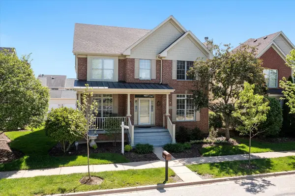 N325 Armstrong LN, Geneva, IL 60134