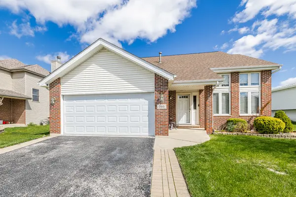 285 Hunters DR, Beecher, IL 60401