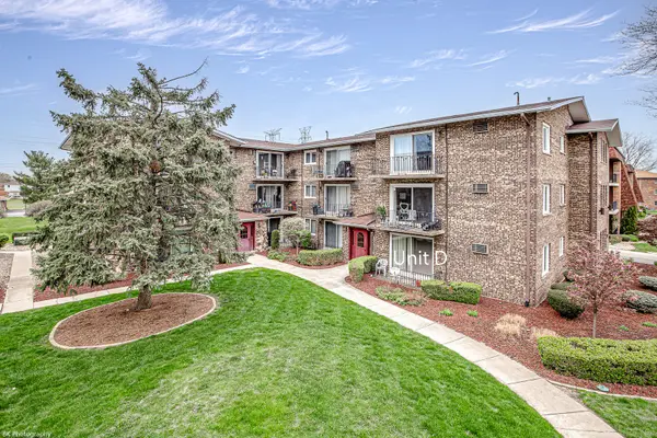 8932 W 140th ST #1D, Orland Park, IL 60462