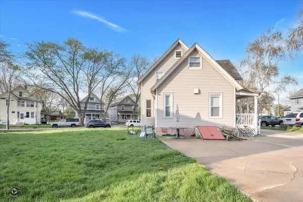 212 WILLIAMS ST, Aurora, IL 60506