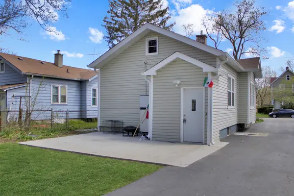 646 Walnut ST, Waukegan, IL 60085