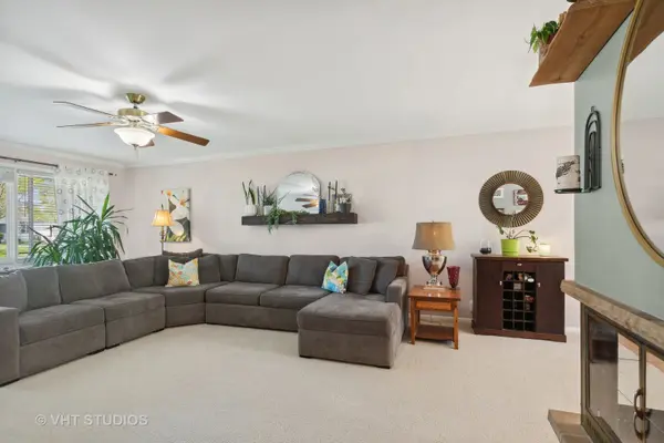 304 Grove ST, Crystal Lake, IL 60014