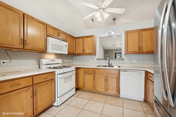 2407 Par Four CT, Joliet, IL 60436
