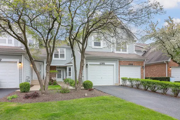 1295 Tennyson LN, Naperville, IL 60540