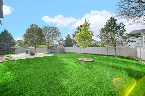 1221 David A Barry DR, Shorewood, IL 60404