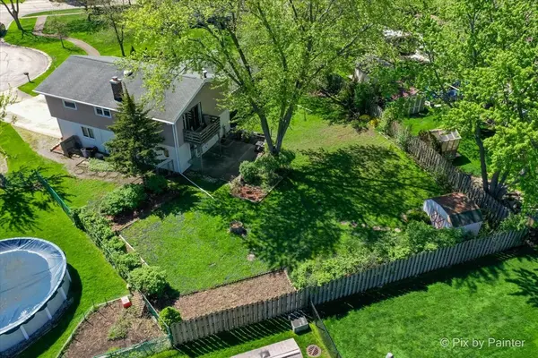 232 Millford CT, Bloomingdale, IL 60108