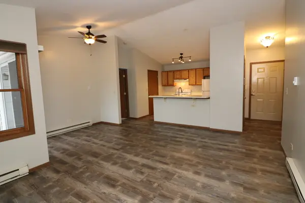 1360 Cunat CT #2C, Lake In The Hills, IL 60156