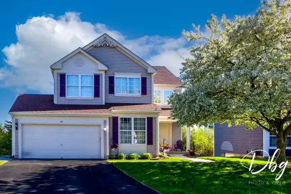 49 W Tall Grass CT, Round Lake Beach, IL 60073