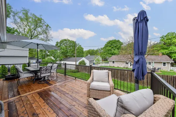 1204 N President ST, Wheaton, IL 60187