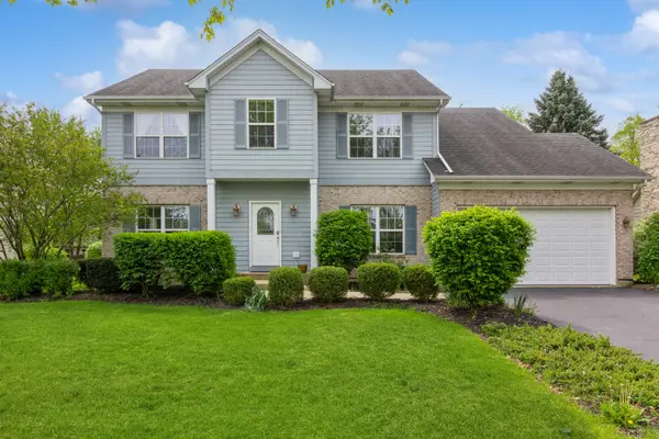 705 Queens Gate CIR, Sugar Grove, IL 60554