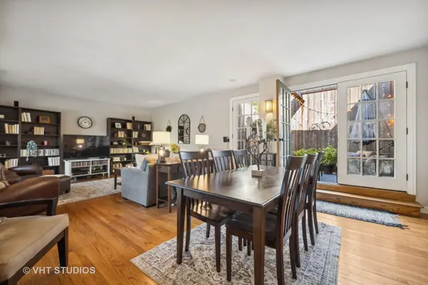 559 W Surf ST #909, Chicago, IL 60657
