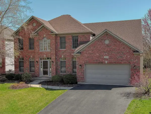 3912 Bluejay LN, Naperville, IL 60564