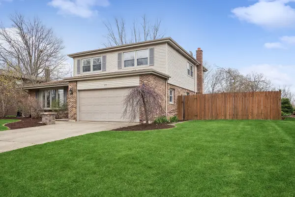 575 Prince Edward RD, Glen Ellyn, IL 60137