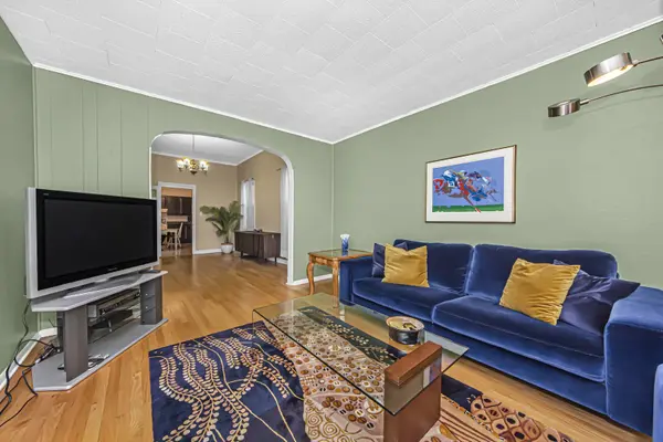 3620 S Emerald AVE, Chicago, IL 60609