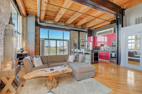 2614 N Clybourn AVE #301, Chicago, IL 60614