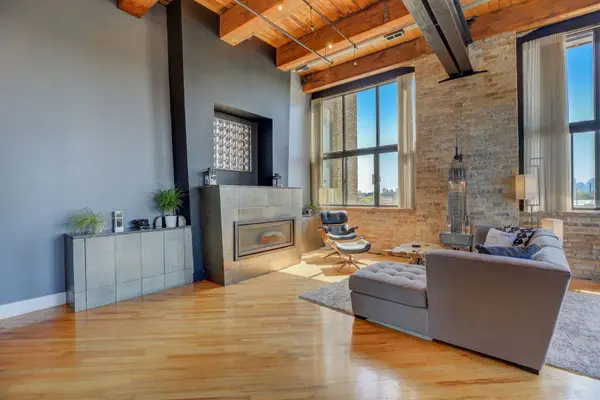 2614 N Clybourn AVE #301, Chicago, IL 60614