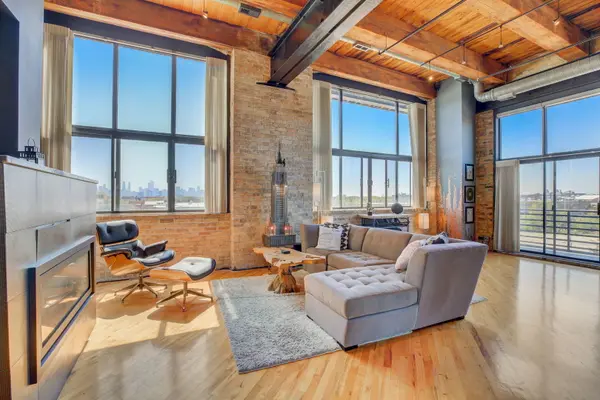 2614 N Clybourn AVE #301, Chicago, IL 60614