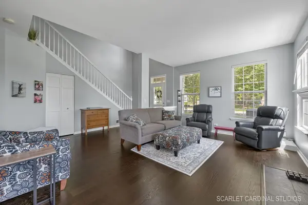 196 W Park AVE #A, Sugar Grove, IL 60554