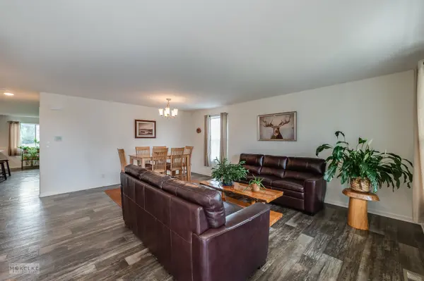 3162 Matlock DR, Yorkville, IL 60560