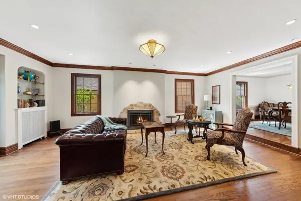 916 JUDSON AVE, Highland Park, IL 60035