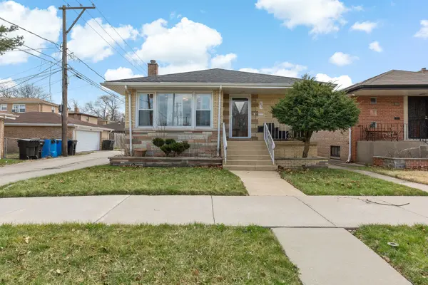 35 E 121st PL, Chicago, IL 60628