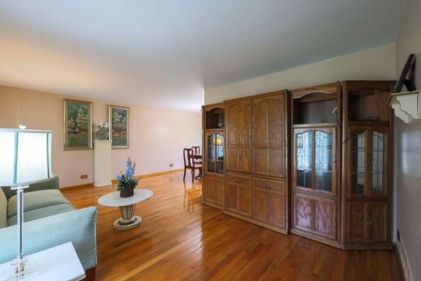 1004 Concord DR, Bartlett, IL 60103