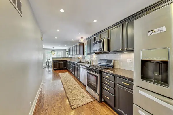 6309 N Canfield AVE, Chicago, IL 60631