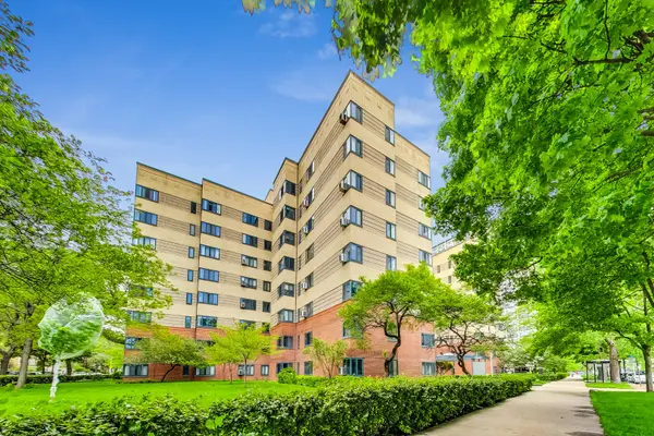 5044 N Marine DR #B5, Chicago, IL 60640