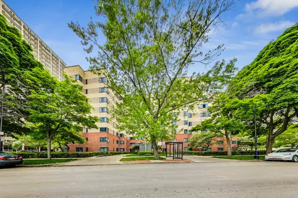 5044 N Marine DR #B5, Chicago, IL 60640