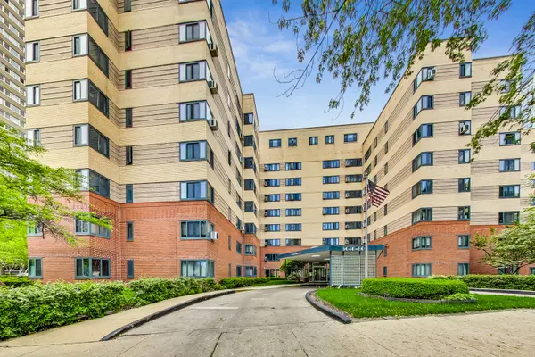 5044 N Marine DR #B5, Chicago, IL 60640