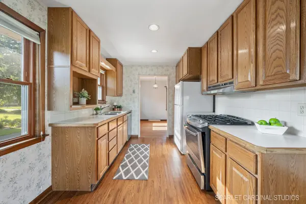 1102 Wakeman AVE, Wheaton, IL 60187