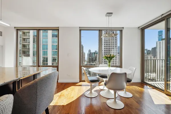 2 E ERIE ST #3002, Chicago, IL 60611
