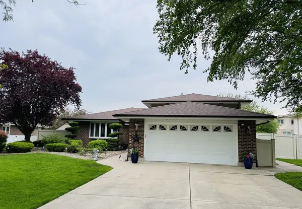 16506 Ironwood DR, Tinley Park, IL 60477