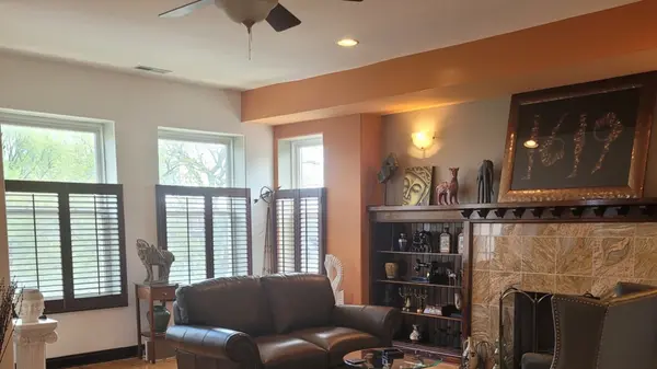 5322 S Michigan AVE #3S, Chicago, IL 60615
