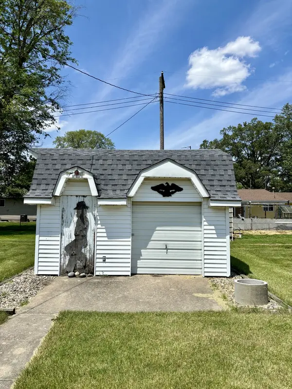 305 E Elm ST, Allerton, IL 61810