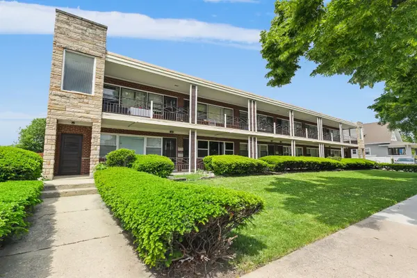 1005 N Harlem AVE #C, Oak Park, IL 60302