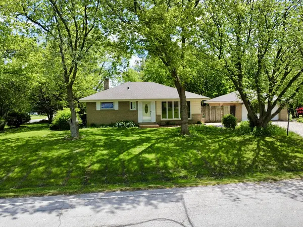 5229 Larkspur LN, Lisle, IL 60532