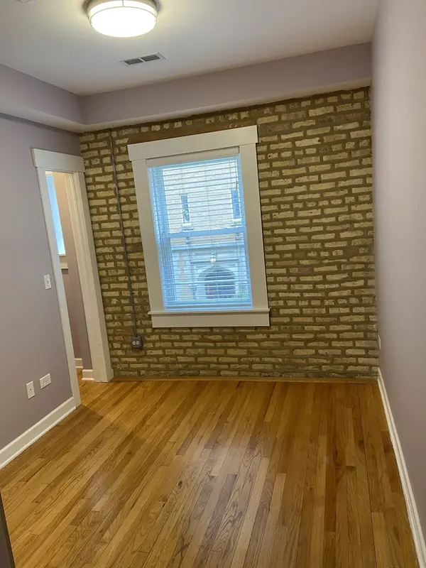 2539.5 Prairie AVE #1W, Evanston, IL 60201