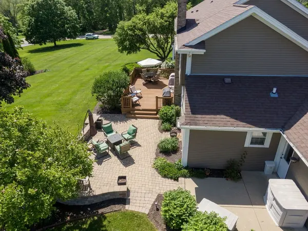 3703 Spy Glass Ridge RD, Crystal Lake, IL 60012