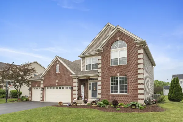 1285 HALL ST, Sugar Grove, IL 60554