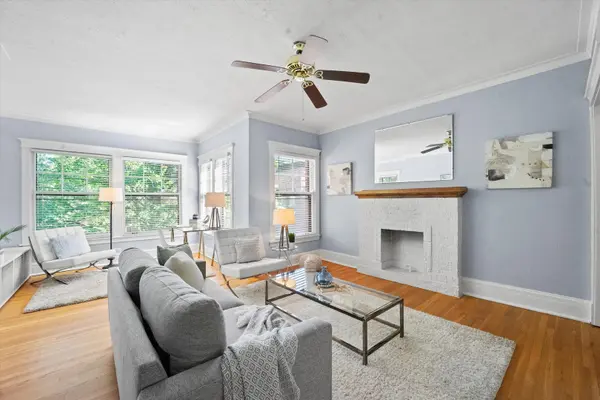 1119 MAPLE AVE #3W, Evanston, IL 60202